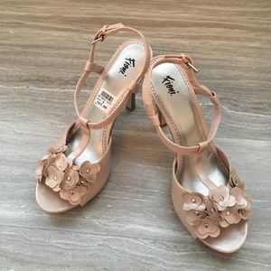 Fioni Nude Heel with Flower accents